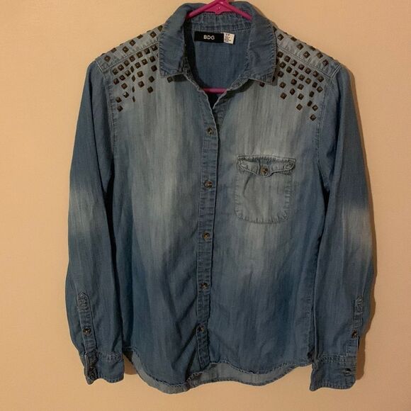 BDG studded long sleeve denim button down shirt size small - Picture 1 of 8